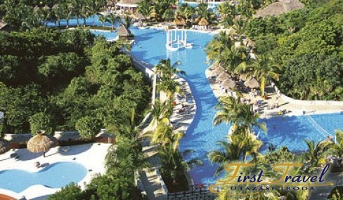 Iberostar Paraiso Beach 01.jpg