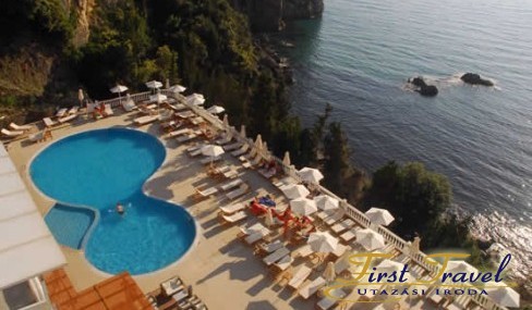 AquisAgiosGordiosBeach01.jpg