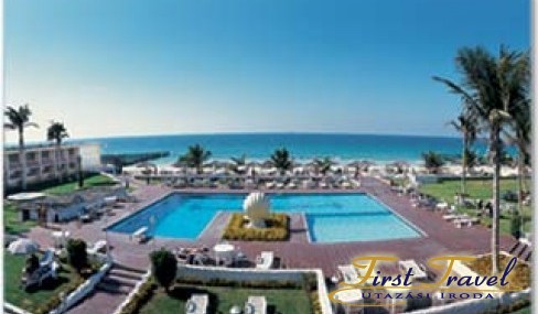 LouLou'aBeachResort 01.jpg