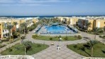 Sunrise Select Garden Beach 02-medence6.jpg