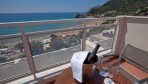 Aquis Pelekas Beach Hotel 04-szoba2terasz