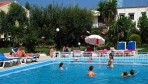Silver Beach Resort 02-medence