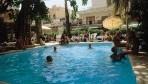 Hotel Blames 02-medence2