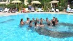 May Garden Club Hotel 02-medence