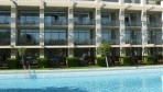 GloriaSerenity01-medence3