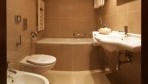 HotelChristie04-szoba2fürdő.jpg