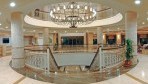 AlbaQueen15-hall