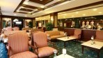 FameResidence05-lobby.jpg