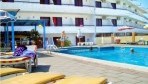 Voulaapartman03-medence2.jpg