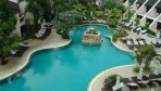 Thara Patong 02-medence5