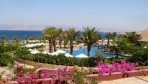 Mövenpick Tala Bay 06-kert3.jpg