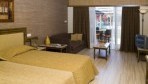 PalmBeach07-szoba suite kertre néző.jpg