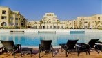 Radisson Blu 02-medence1.jpg