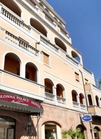 Colonna Palace Mediterraneo ****