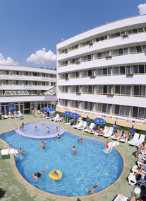 Oasis Hotel ***