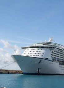 7 éjszaka hajóút Hajótársaság: Royal Caribbean Cruise Hajó neve: Adventure of the Seas Útvonal: San Juan-Philipsburg-Kralendijk-Oranjestad-Willemstad-San Juan