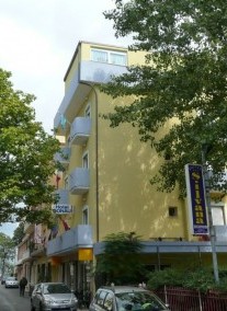 Donau Hotel ***