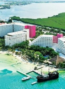 Grand Oasis Palm *****