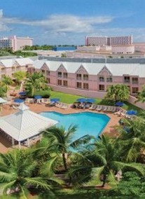 Comfort Suites Paradise Island***