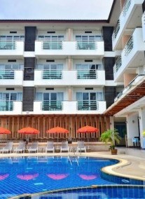 Samui First House ***+