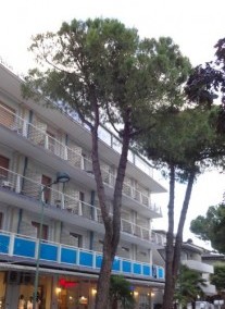 Myriam Hotel ***