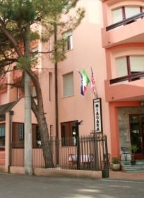 Niagara Hotel ***