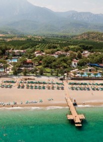 Pirates Beach Club *****  