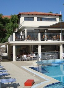Castelli Hotel ***